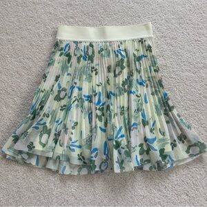 Aritzia Wilfred green & blue floral pleated skirt